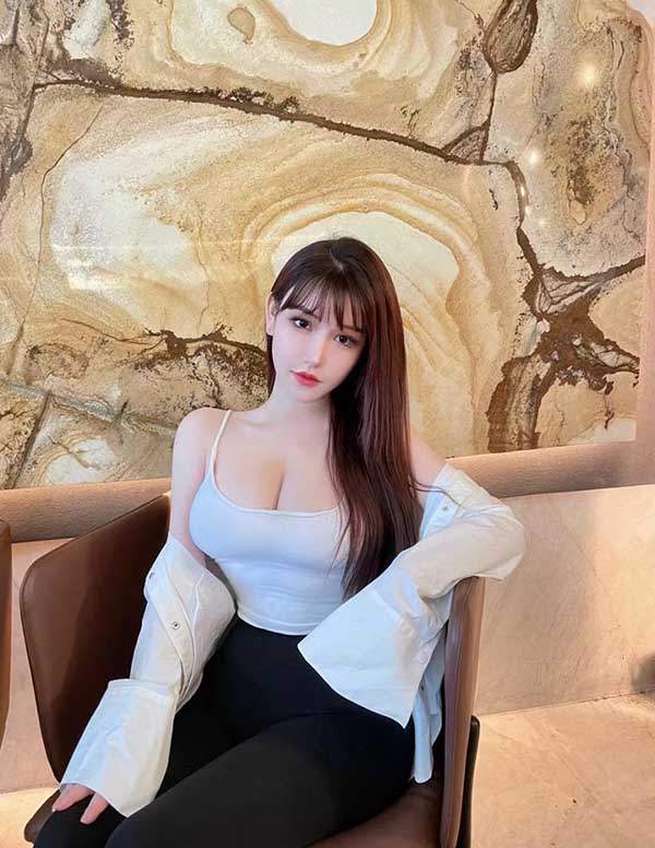 新加坡商务模特微信